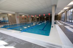 Caxton College piscina climatizada