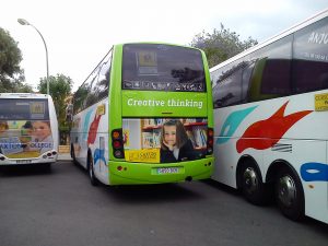 Autobús de Caxton College